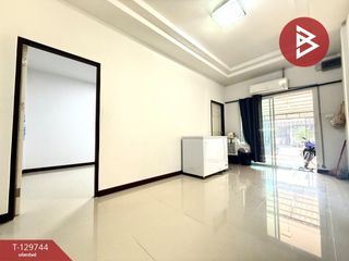 Casa adosada en venta de 2 habitaciones en Krathum Baen, Samut Sakhon