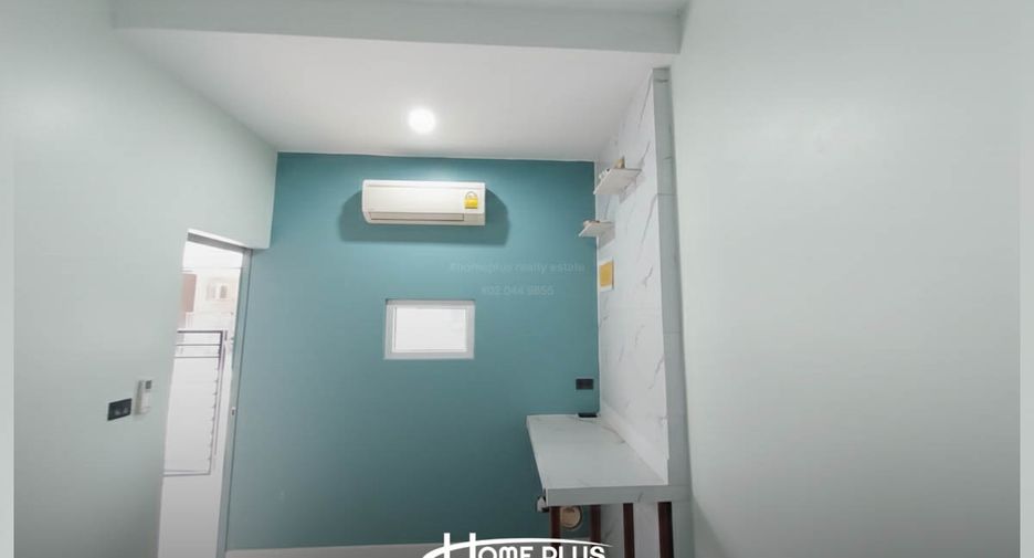 For sale 3 bedrooms townhouse in Mueang Nakhon Pathom, Nakhon Pathom