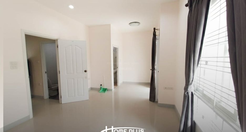For sale 3 bedrooms townhouse in Mueang Nakhon Pathom, Nakhon Pathom