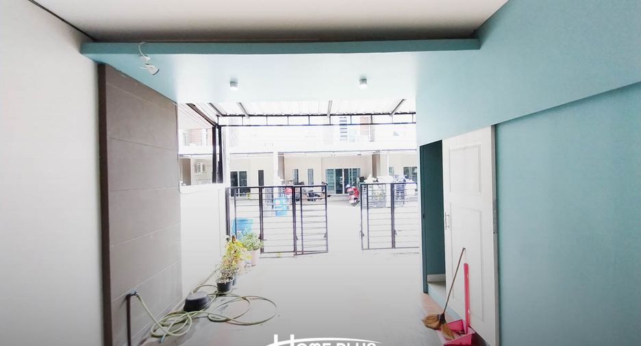 For sale 3 bedrooms townhouse in Mueang Nakhon Pathom, Nakhon Pathom