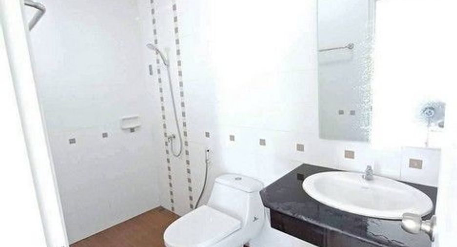 For sale 2 bedrooms house in Ban Bueng, Chonburi