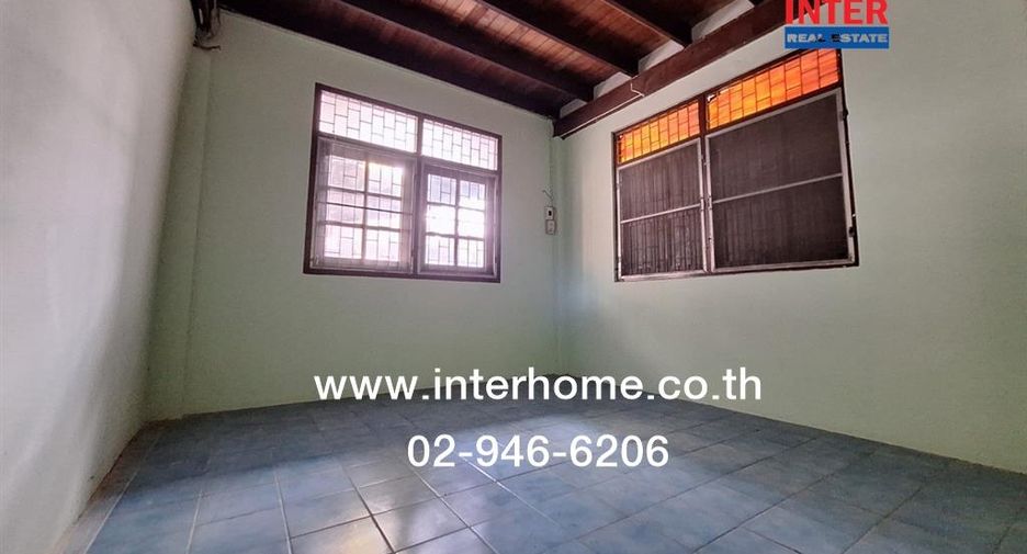For sale 3 bedrooms house in Mueang Nonthaburi, Nonthaburi
