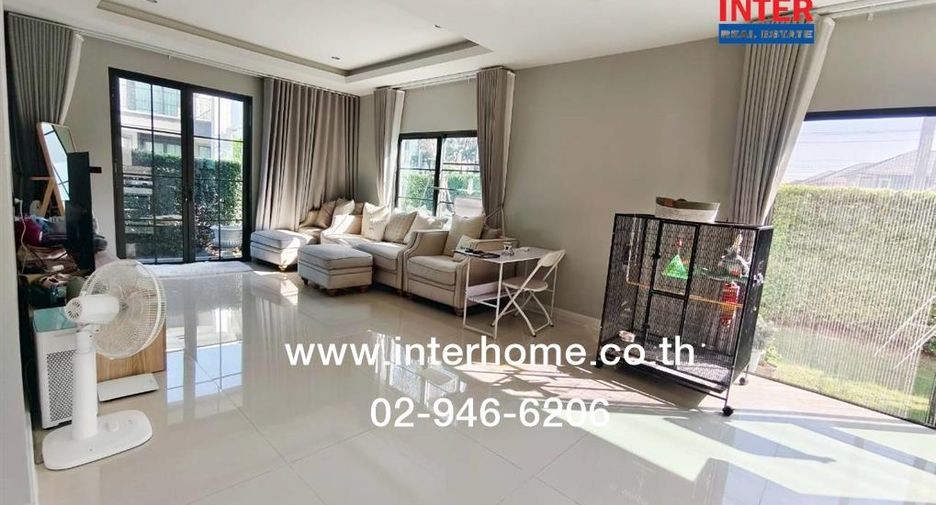 For sale 4 bedrooms house in Mueang Pathum Thani, Pathum Thani