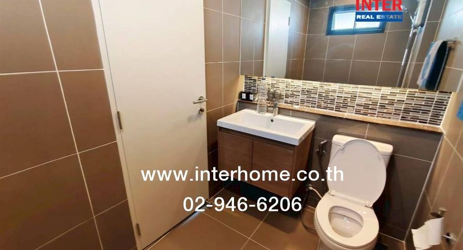 For sale 4 bedrooms house in Mueang Pathum Thani, Pathum Thani