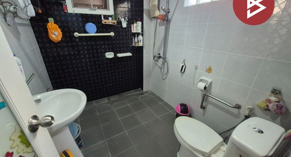 Продажа 4 спальни дом в Mueang Samut Prakan, Самутпракан