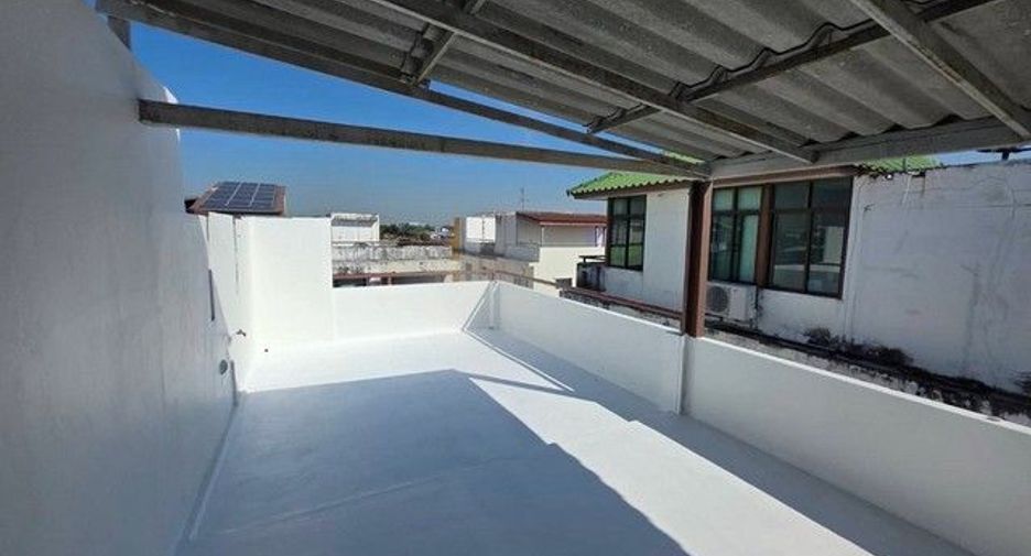 For rent 2 bedrooms house in Khlong Sam Wa, Bangkok