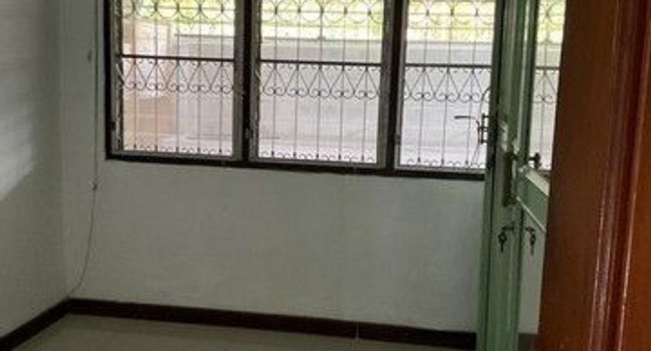 Reihenhaus zur Miete mit 3 Zimmer in Lak Si, Bangkok