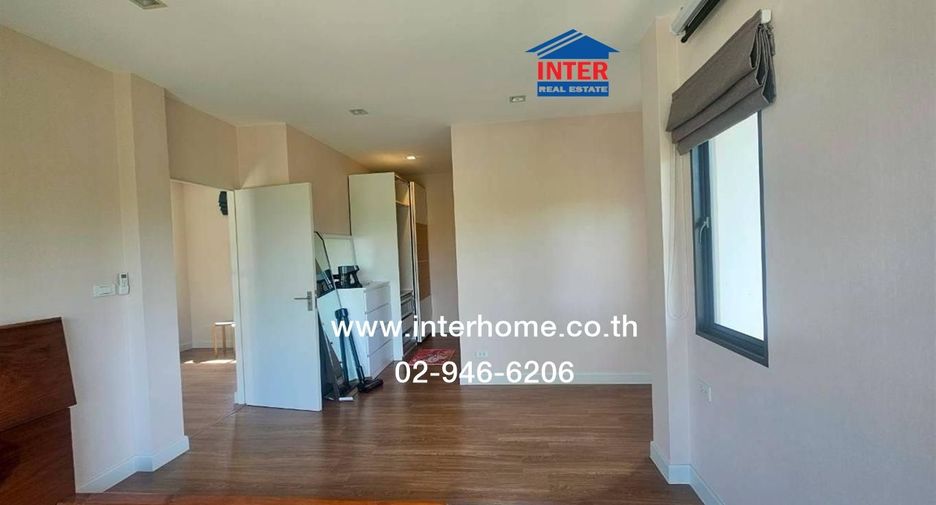 For sale 4 bedrooms house in Thanyaburi, Pathum Thani