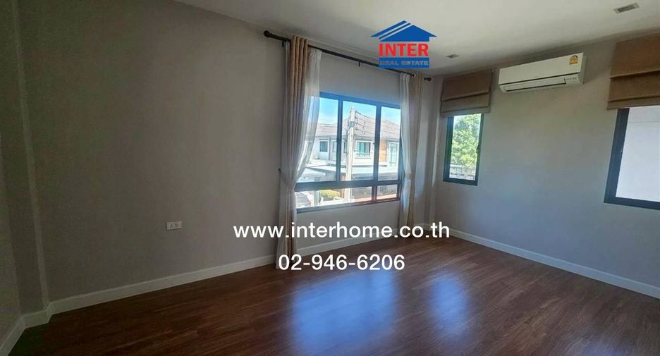 For sale 4 bedrooms house in Thanyaburi, Pathum Thani