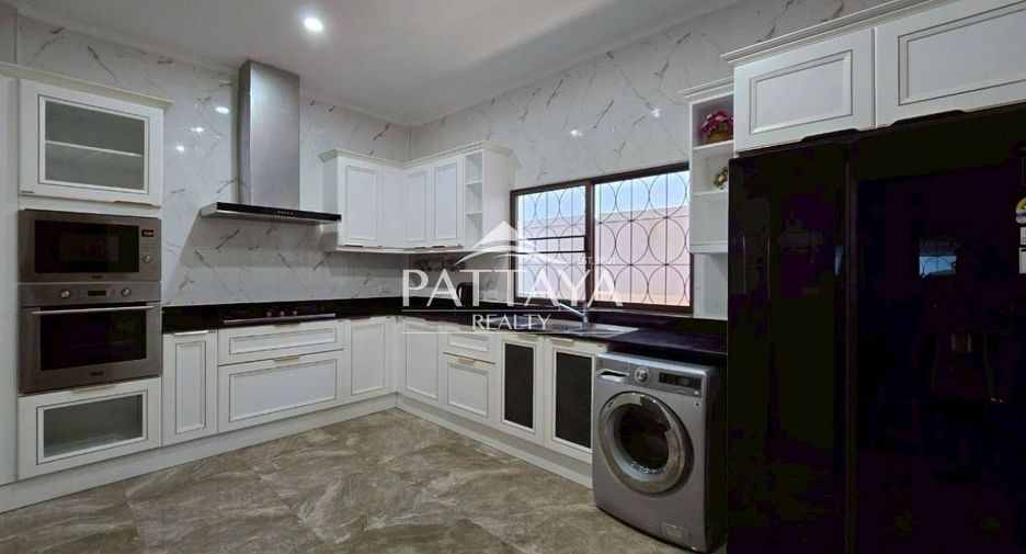 For rent 3 bedrooms house in Bang Lamung, Chonburi