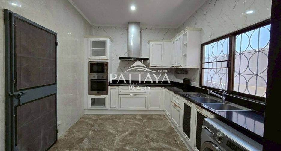For rent 3 bedrooms house in Bang Lamung, Chonburi
