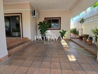 Casa en alquiler de 3 habitaciones en Bang Lamung, Chonburi