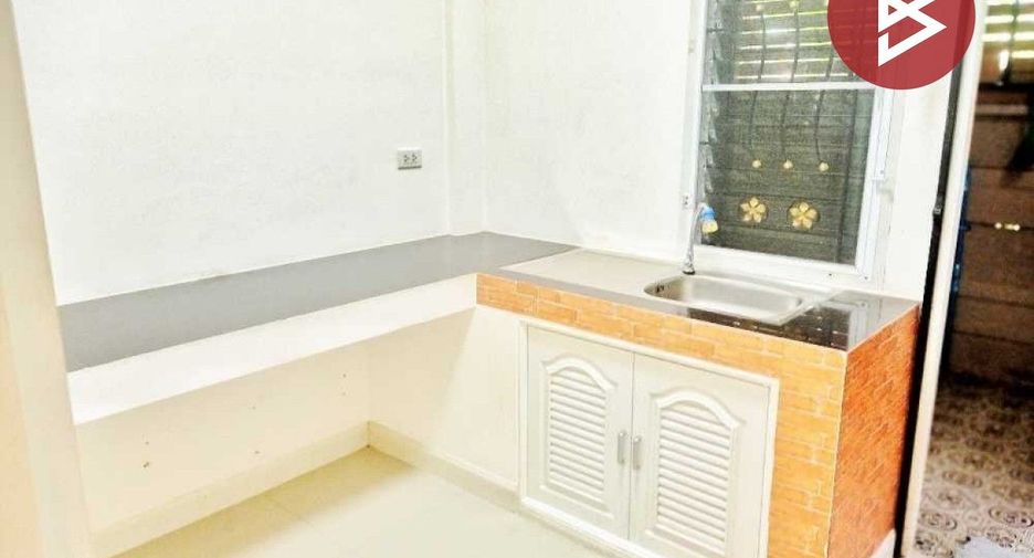 Reihenhaus zum Kauf mit 2 Zimmer in Sattahip, Chonburi