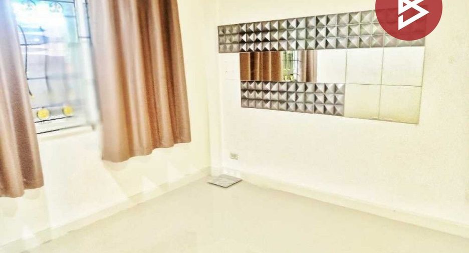 Reihenhaus zum Kauf mit 2 Zimmer in Sattahip, Chonburi
