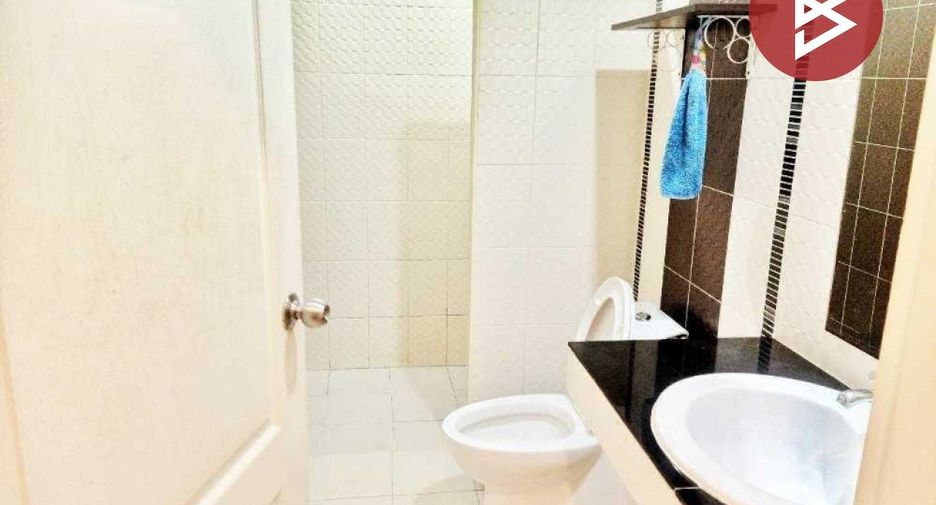 Reihenhaus zum Kauf mit 2 Zimmer in Sattahip, Chonburi