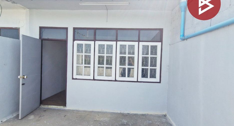 Local comercial en venta de 3 habitaciones en Chai Badan, Lopburi