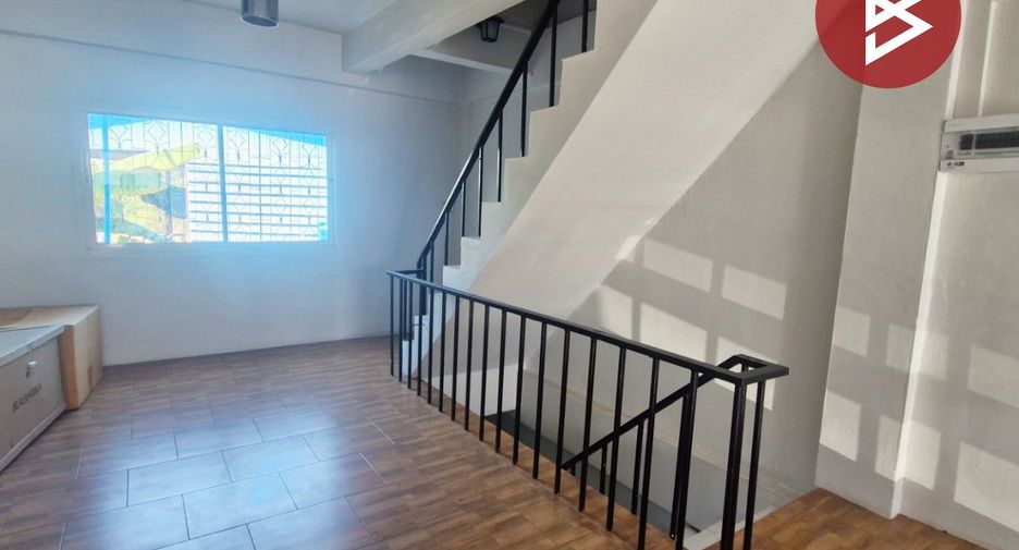 Local comercial en venta de 3 habitaciones en Chai Badan, Lopburi