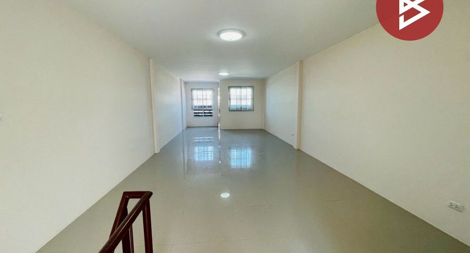 For sale retail Space in Sam Phran, Nakhon Pathom