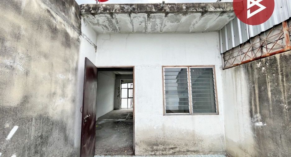 For sale 6 bedrooms retail Space in Min Buri, Bangkok