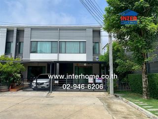 Casa adosada en alquiler y en venta de 3 habitaciones en Saphan Sung, Bangkok