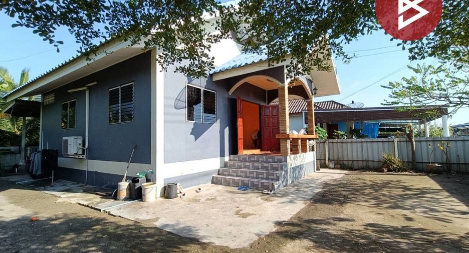 出售 2 卧室 独立屋 在 Ban Phaeo, Samut Sakhon