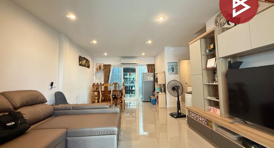 For sale 3 ベッドルーム townhouse in Mueang Samut Sakhon, Samut Sakhon
