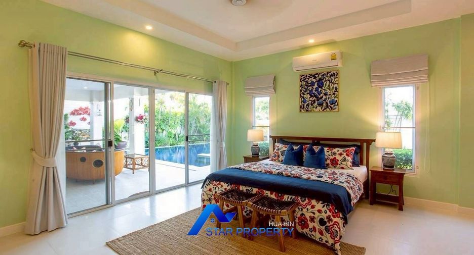 For sale 3 bedrooms villa in Hua Hin, Prachuap Khiri Khan