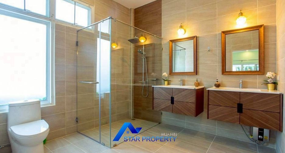 For sale 3 bedrooms villa in Hua Hin, Prachuap Khiri Khan