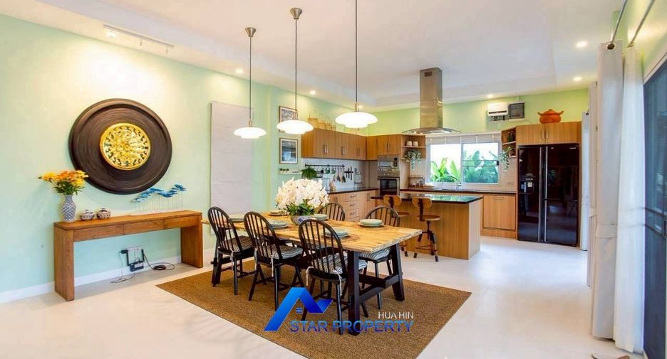 For sale 3 bedrooms villa in Hua Hin, Prachuap Khiri Khan