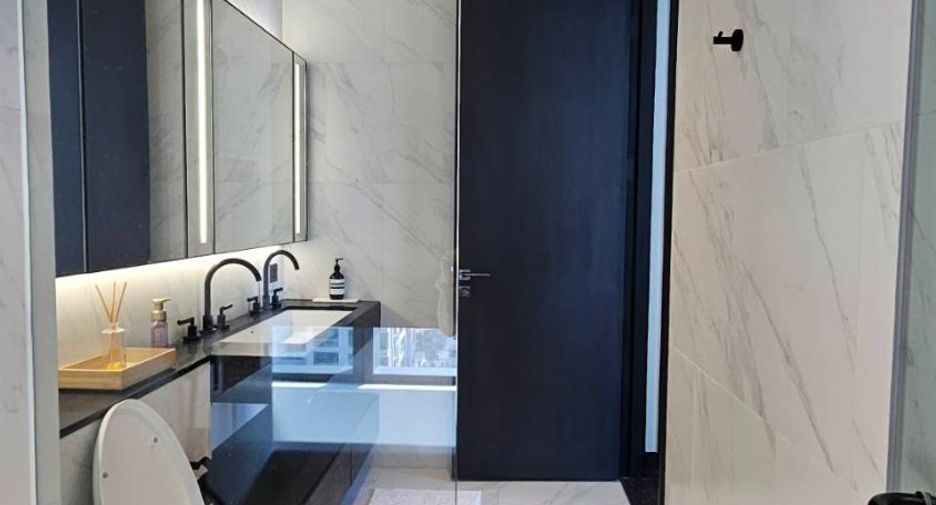 For rent 2 bedrooms condo in Sathon, Bangkok