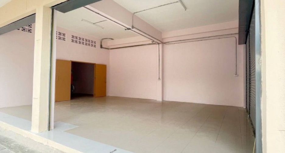 Продажа 4 спальни торговое помещение в Mueang Phetchaburi, Пхетбури