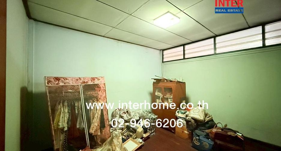 For sale 3 bedrooms townhouse in Thon Buri, Bangkok