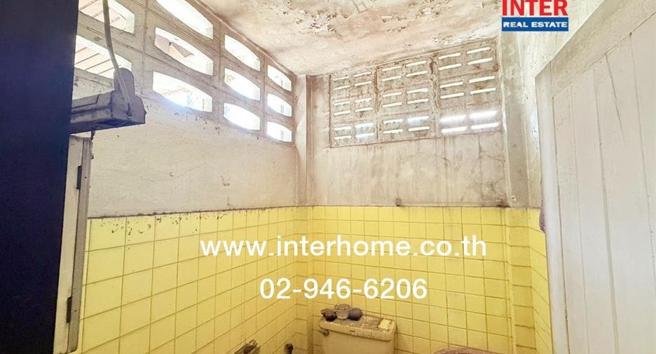 For sale 3 bedrooms townhouse in Thon Buri, Bangkok