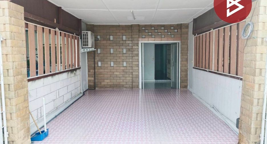 For sale 1 bed townhouse in Mueang Chachoengsao, Chachoengsao