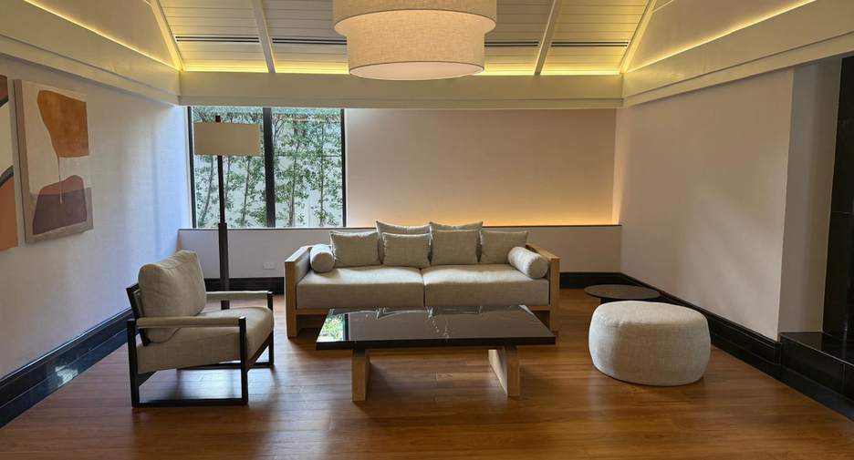 For rent 2 ベッドルーム condo in Pathum Wan, Bangkok