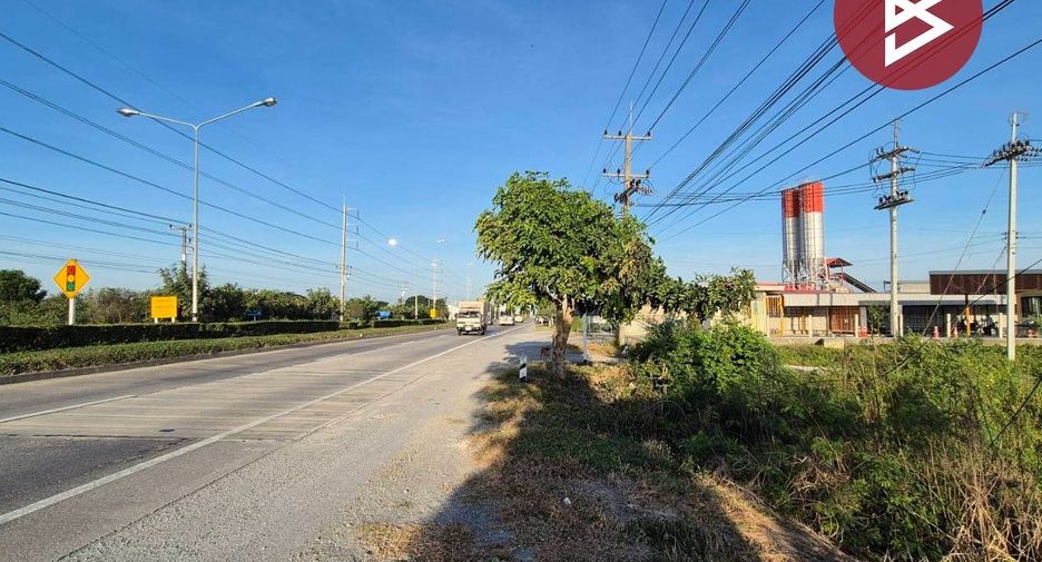 For sale land in Song Phi Nong, Suphan Buri