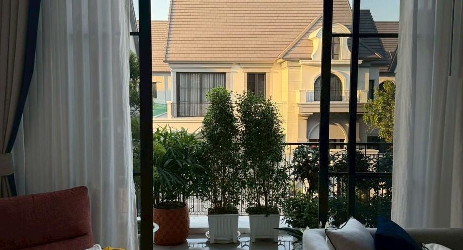 For rent and for sale 4 bedrooms house in Bang Khen, Bangkok