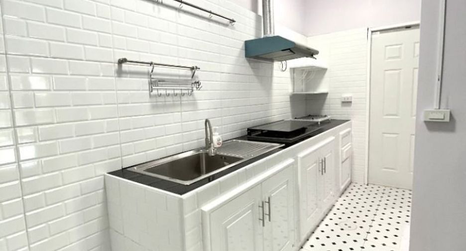 For rent 3 ベッドルーム townhouse in Suan Luang, Bangkok