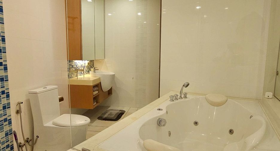 For sale 2 bedrooms condo in Bang Lamung, Chonburi