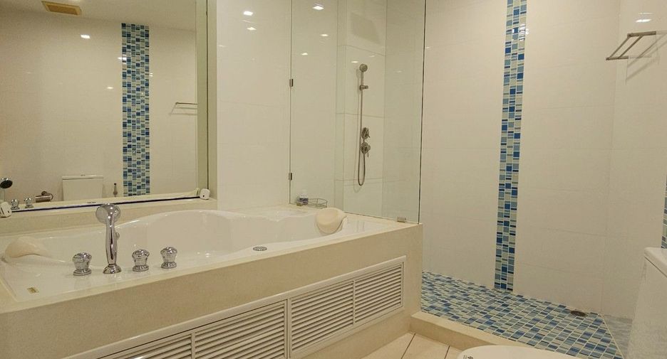 For sale 2 bedrooms condo in Bang Lamung, Chonburi