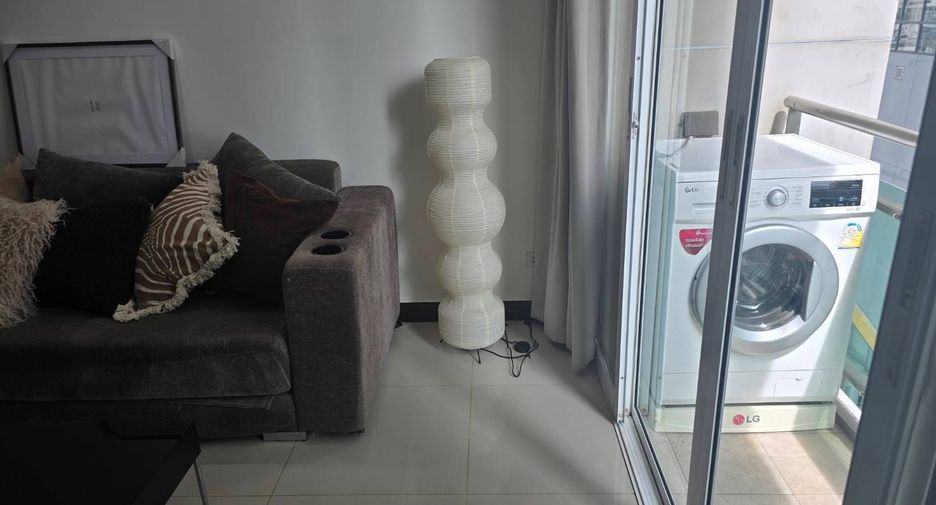 For rent 1 bed condo in Watthana, Bangkok