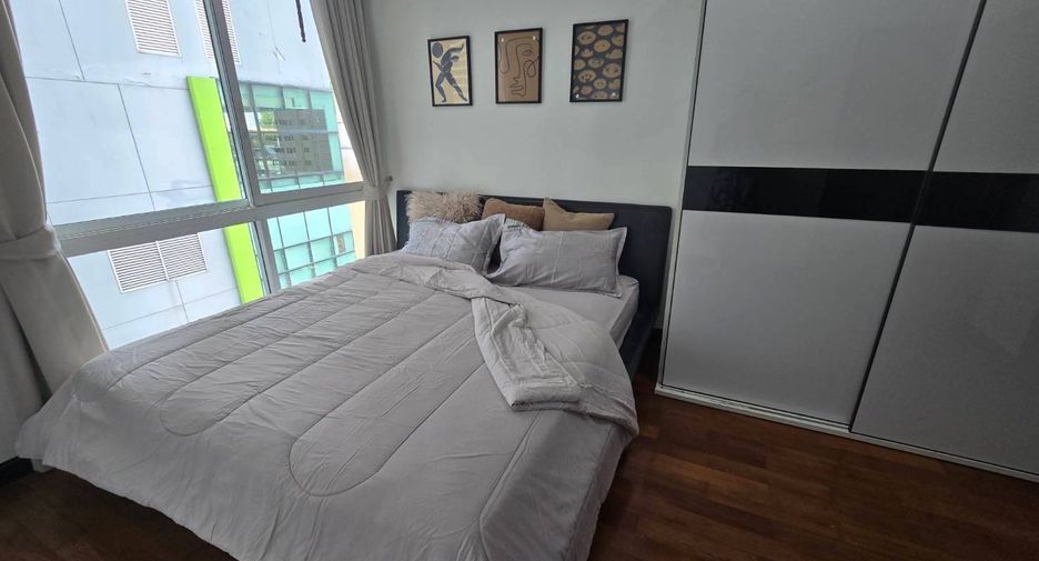 For rent 1 bed condo in Watthana, Bangkok
