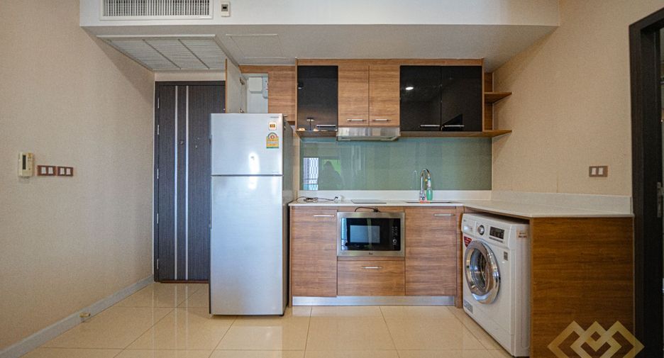 For rent 2 bedrooms condo in Bang Lamung, Chonburi
