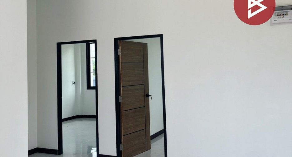 For sale 3 bedrooms house in Nong Chang, Uthai Thani