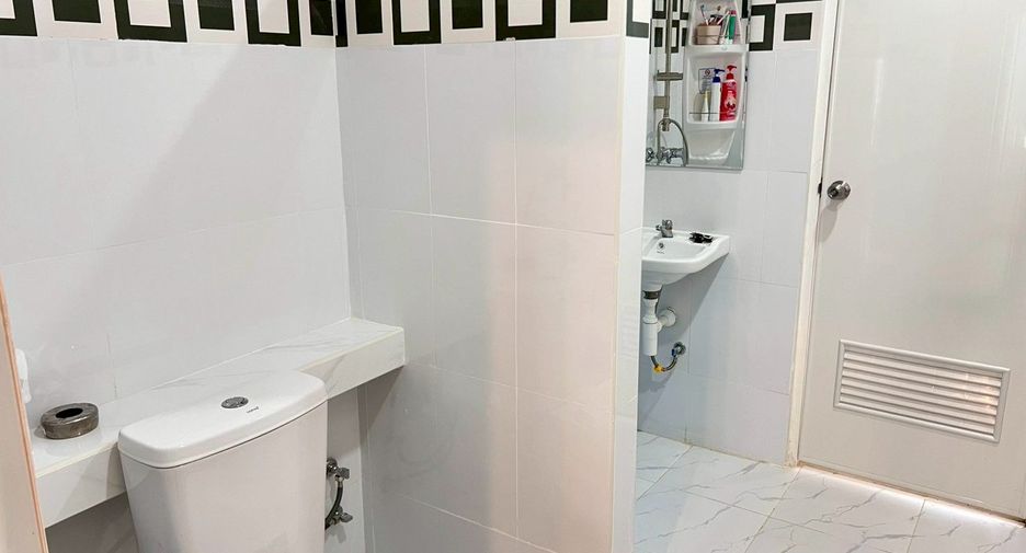 出租 2 卧室 联排别墅 在 Bang Lamung, Chon Buri