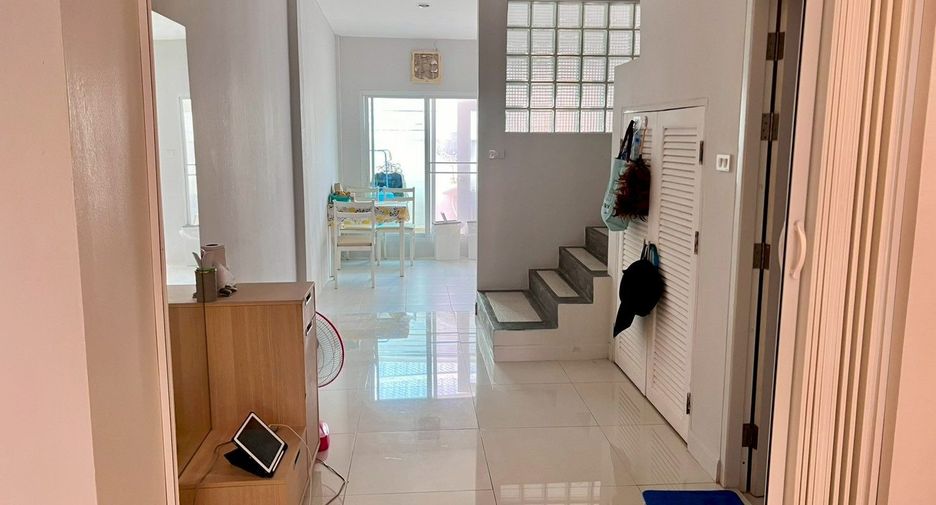 出租 2 卧室 联排别墅 在 Bang Lamung, Chon Buri