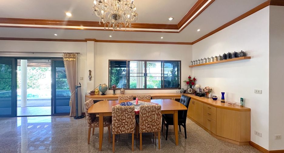 For sale 3 bedrooms villa in Hua Hin, Prachuap Khiri Khan