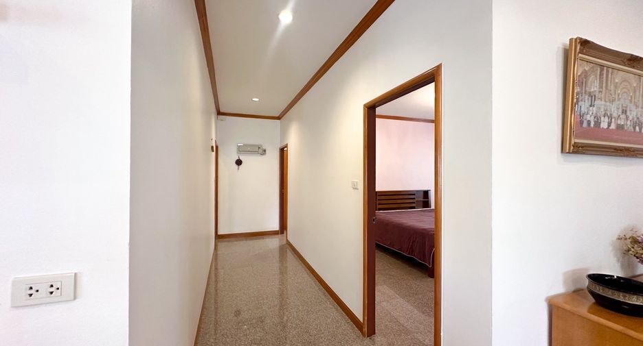 For sale 3 bedrooms villa in Hua Hin, Prachuap Khiri Khan