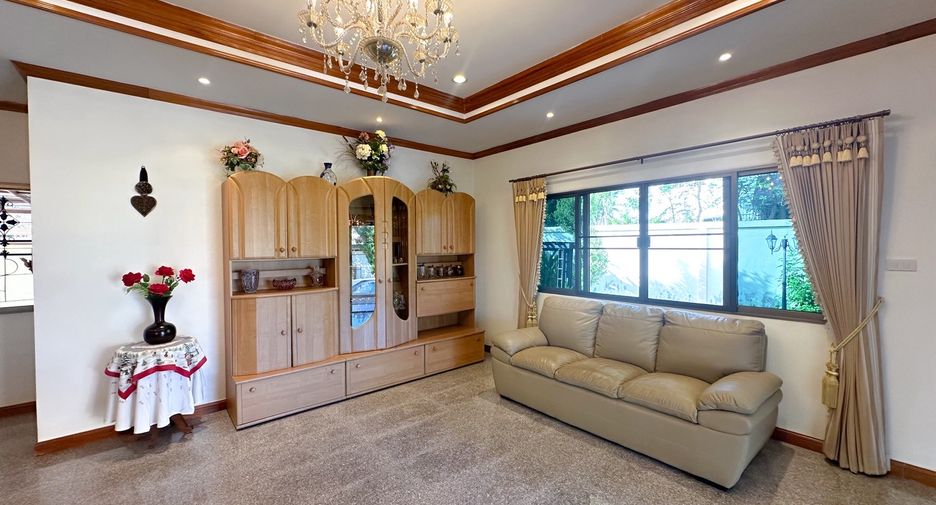 For sale 3 bedrooms villa in Hua Hin, Prachuap Khiri Khan