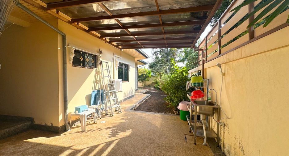 For sale 3 bedrooms villa in Hua Hin, Prachuap Khiri Khan